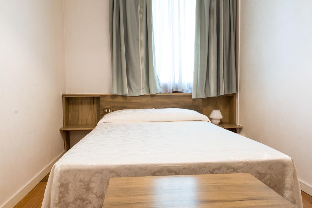 Hotel Posta 77 San Giorgio In Bosco Bagian luar foto