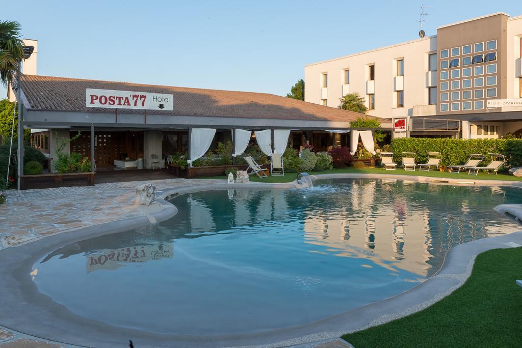 Hotel Posta 77 San Giorgio In Bosco Bagian luar foto